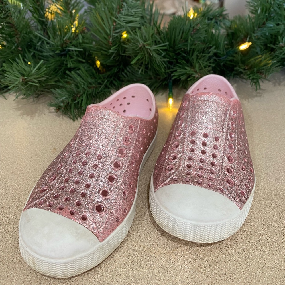 Native shoes size C8. Pink sparkle color
